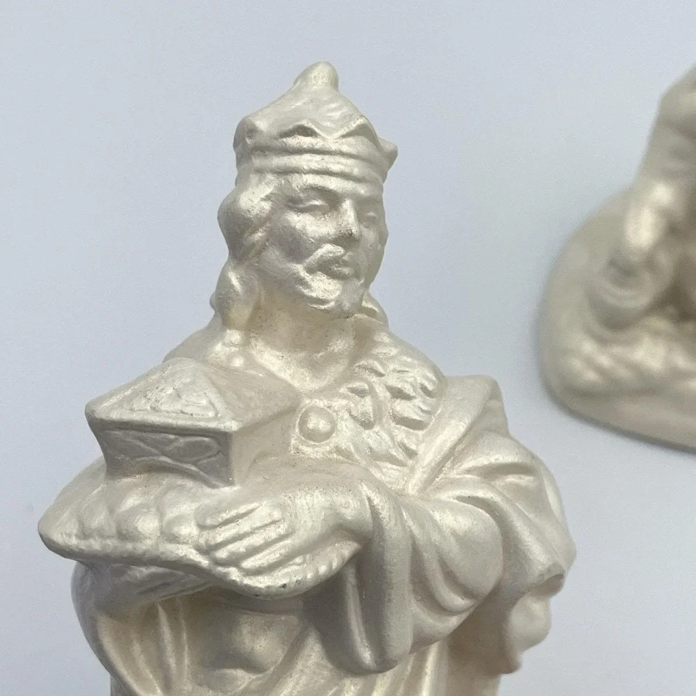 Vintage 1960s–70s Atlantic‎ Mold Nativity Set Shepherd Wise Man Baby Jesus 8